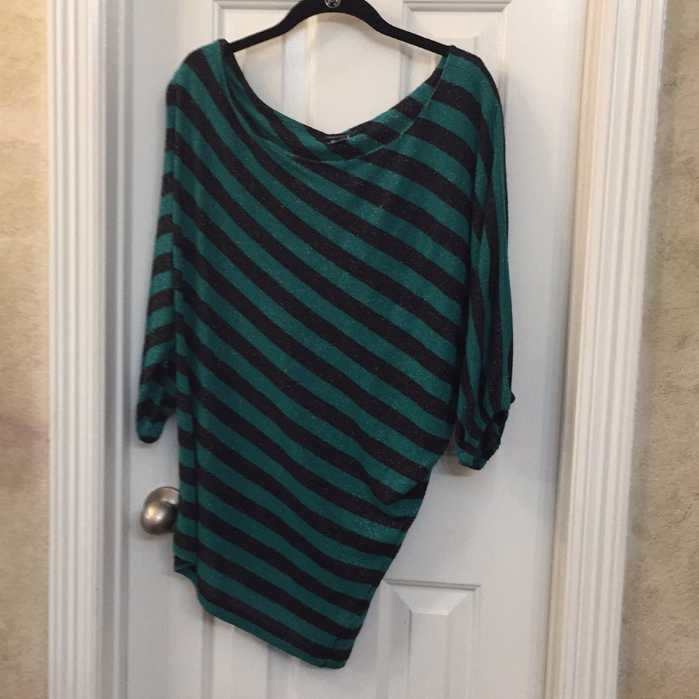French Connection sweater - Picture 2 of 4